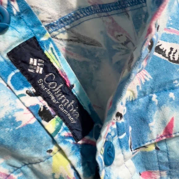 VINTAGE 90s Columbia Fly Fish Button Down Short Sleeve Shirt Mens Blue Colorful - Picture 2 of 6